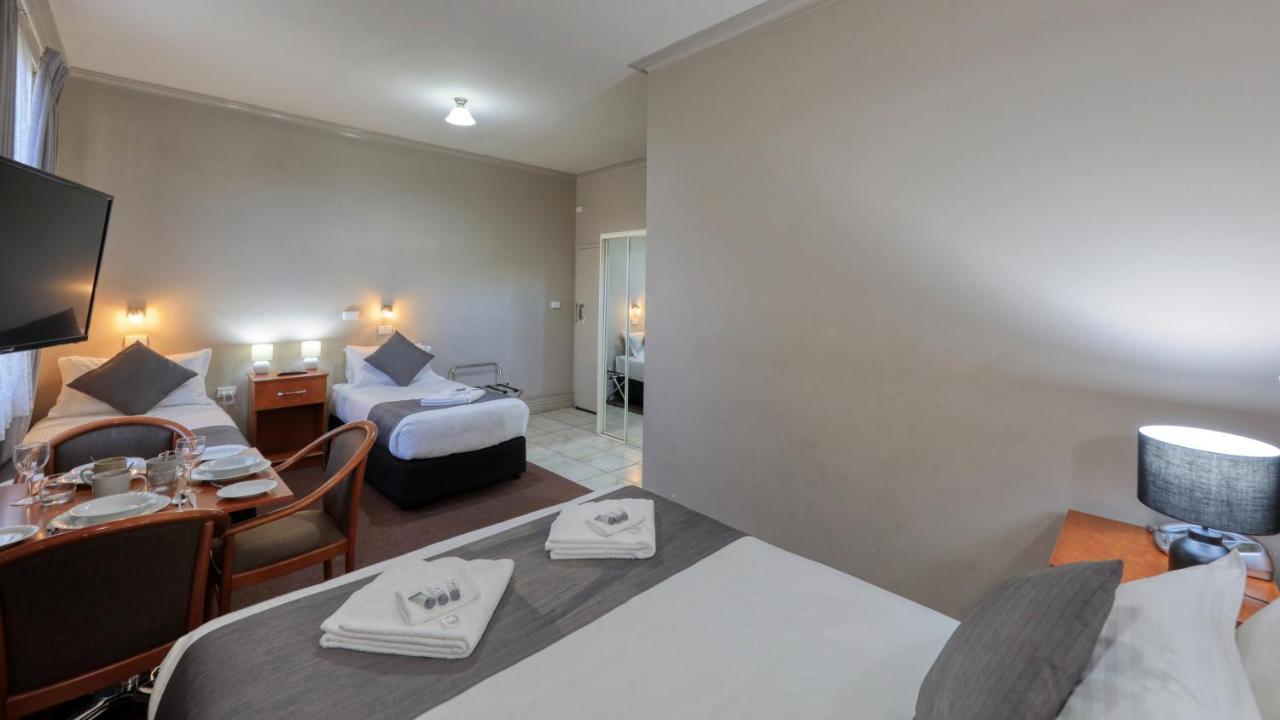 Silver Haven Motor Inn Broken Hill Exterior photo