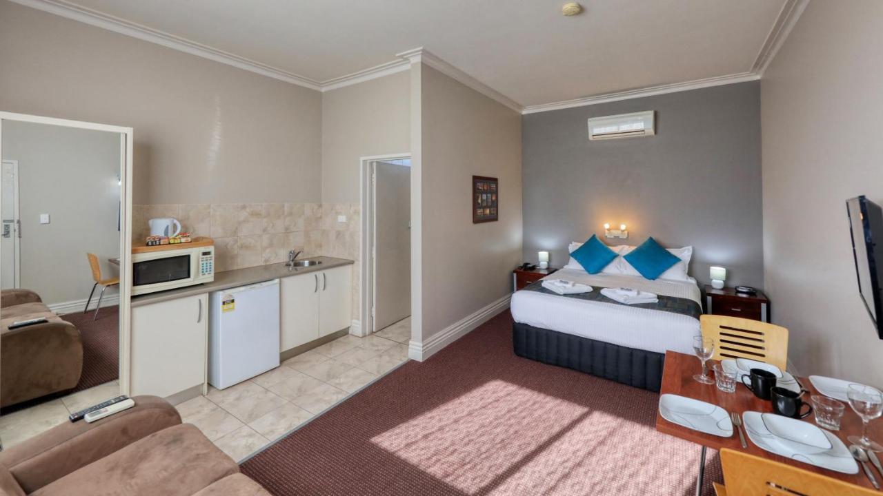 Silver Haven Motor Inn Broken Hill Exterior photo