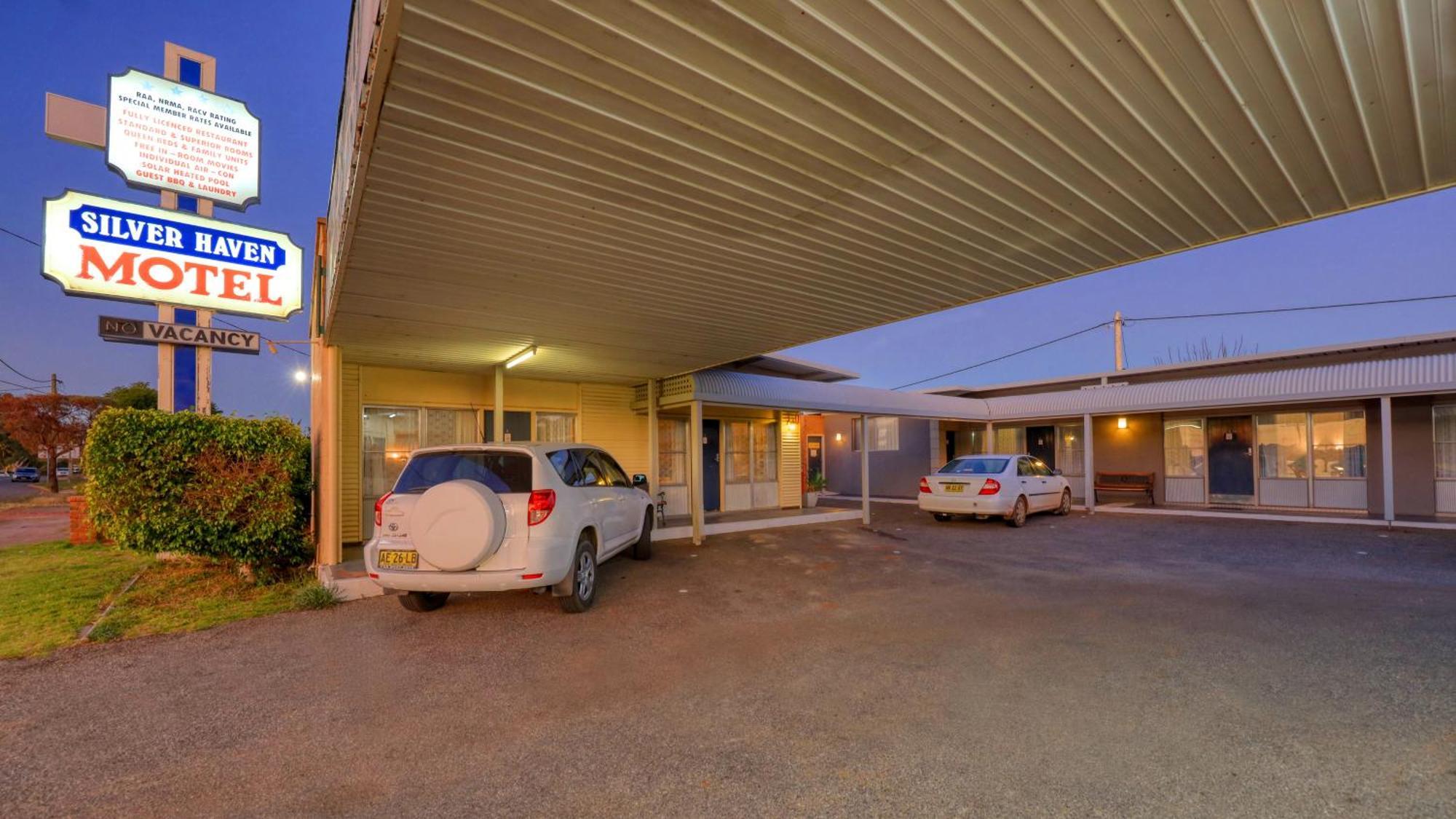 Silver Haven Motor Inn Broken Hill Exterior photo